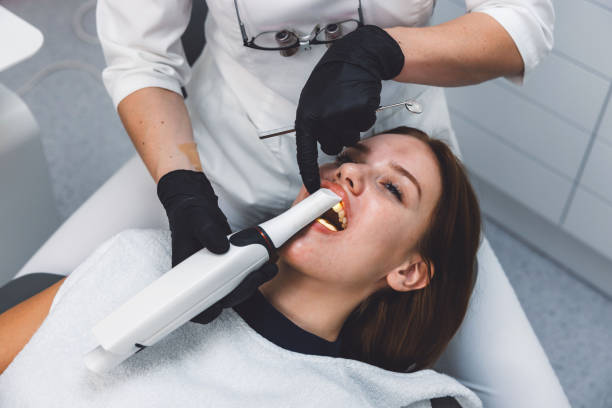 Best Emergency Treatment for Toothache in Venetian Vlage, IL