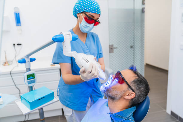Best Emergency Treatment for Toothache in Venetian Vlage, IL